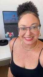 Maíra Santos l Terapeuta Holística