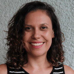 Lola Carvalho