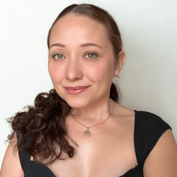 Daiane Raquel - Especialista em Desbloqueio de Prosperidade e Alinhamento de Vida.