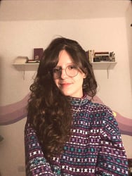 Bianca Caroline Schuenker de Souza