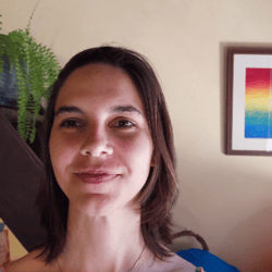 Kyra TvH - Terapeuta e Educadora