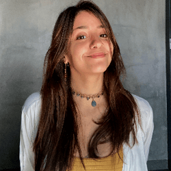 Milena Menezes @mimenezes_