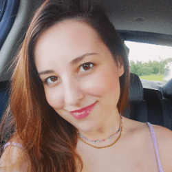 Pâmela Toledo