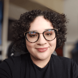 Vivian Maria Oliveira Ferreira