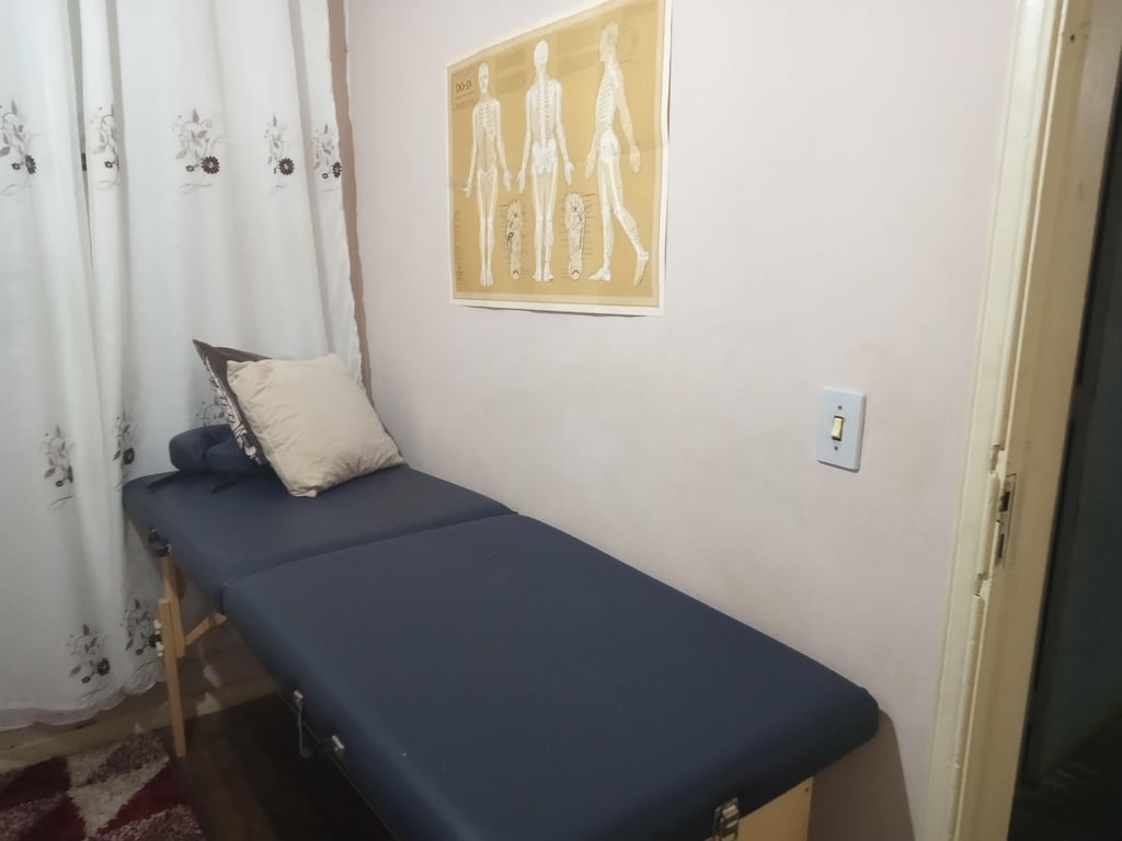 Terapias integrativas: Massagens terapêutica = Leitura de baralho cigano